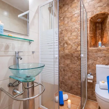 Holiday Home In Carvoeiro Near Beach *
