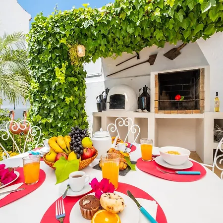 Holiday Home In Carvoeiro Near Beach Carvoeiro (Lagoa)