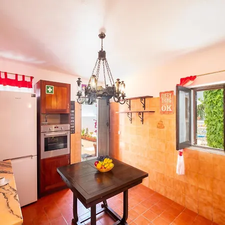 Holiday Home In Carvoeiro Near Beach *